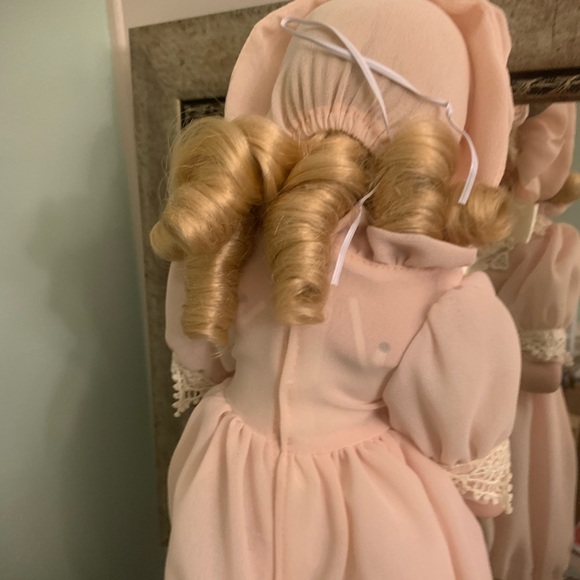 Vintage Traditions Doll Collection  "Olivia" Porcelain Doll - Picture 7 of 7